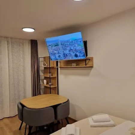 G-in-st Apartament *